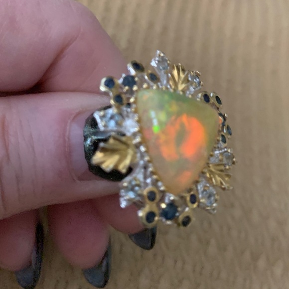 Opal Multi Stone Ring. Size 9 - Picture 9 of 10
